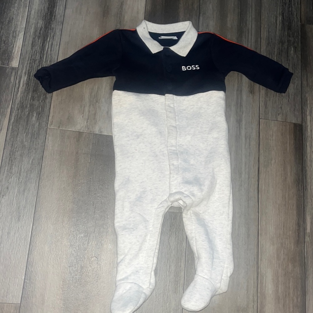 Boss boys sleeper size 9 months